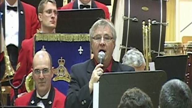 Normand DeLessard présente le spectacle Royal Régiment à La Guadeloupe en 2010
