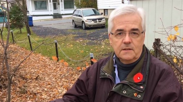 Normand DeLessard présente l'histoire du ruisseau Jérôme à Saint-Georges Ouest