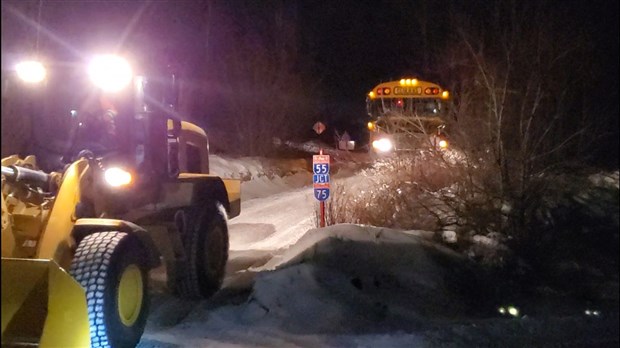 Un autobus scolaire se retrouve en fâcheuse position à cause d'un GPS