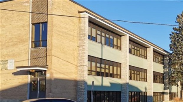 COVID-19 : 3 nouveaux cas signalés dans autant d'écoles de la Beauce