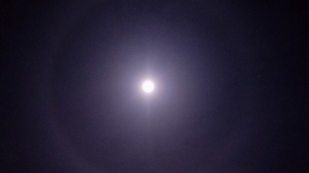 Ah! le bel halo lunaire