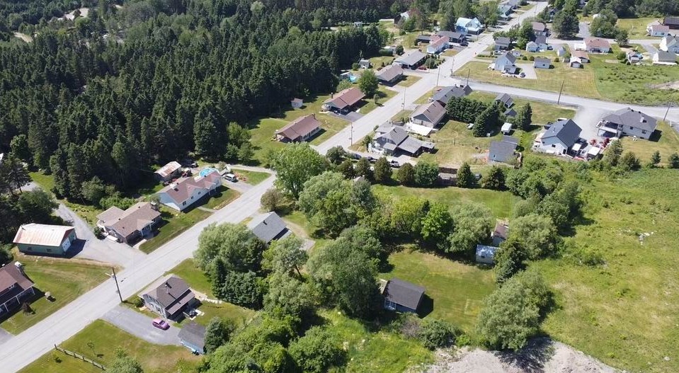 Normand DeLessard présente une vue aérienne de SaintSimonlesMines