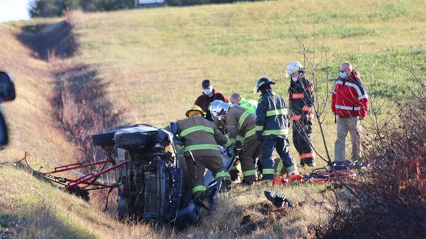 Un blessé grave dans une sortie de route à Saint-Georges