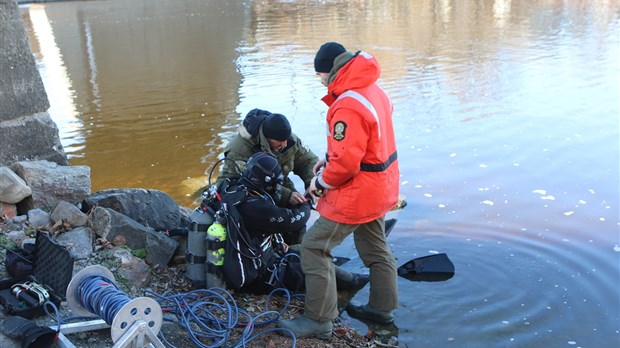 Photoreportage de l'opération de recherche à Vallée-Jonction