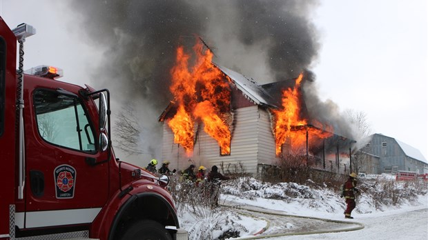 Un bon exercice de mise à feu pour les pompiers de Lambton