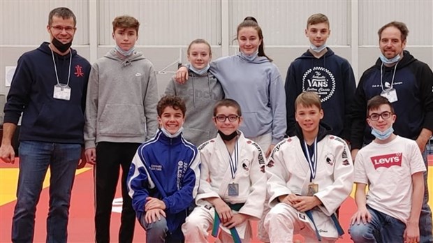 Quatre médailles pour les judokas de Judo Beauce