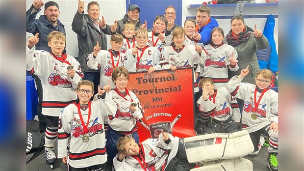 L'équipe Garaga Atome A remporte un tournoi à Montréal
