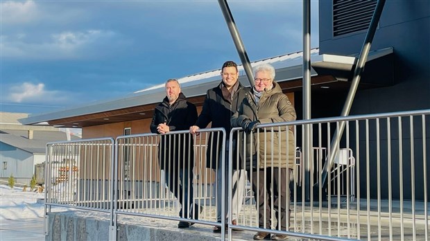 Québec investit près de 100 000$ pour l'aménagement de la scène extérieure à Saint-Georges