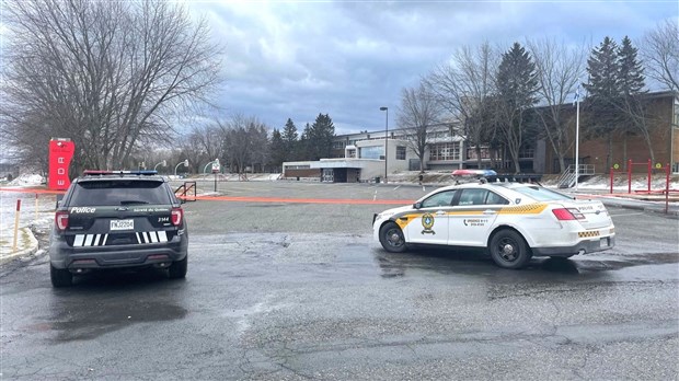 Intervention policière à l'école des Deux-Rives
