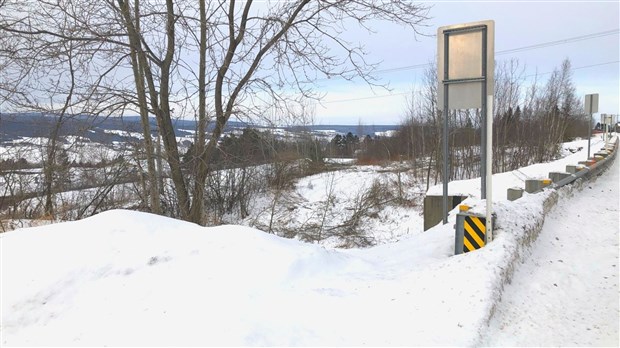 Centre multifonctionnel: le déboisement du site est commencé