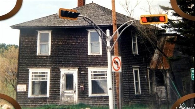 Normand DeLessard présente la maison de Solo à Saint-Georges