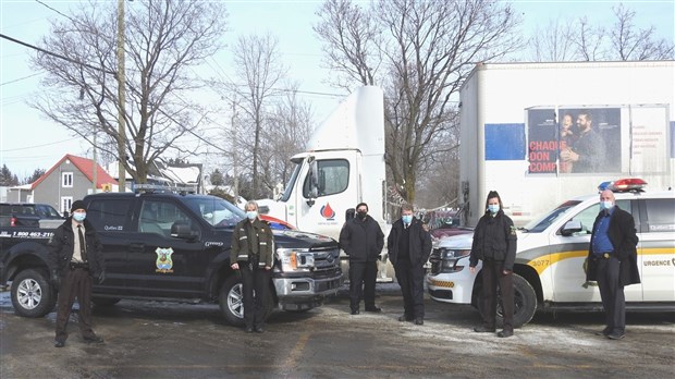 Collecte de sang réussie pour la SQ de la MRC Nouvelle-Beauce