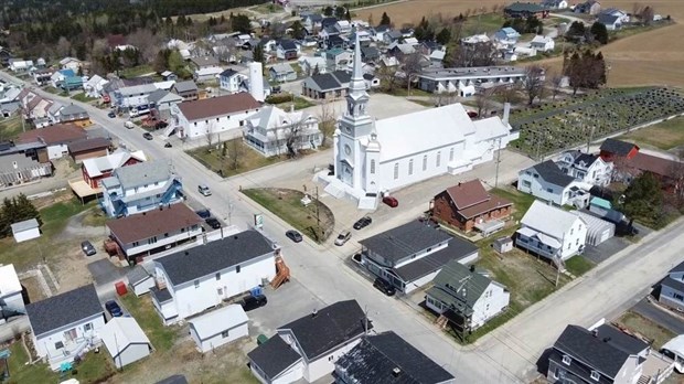 Normand DeLessard présente une vue aérienne de Saint-Magloire