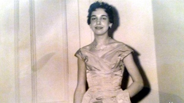 Normand DeLessard présente Louisette Beaudoin, ancienne duchesse du Carnaval de Saint-Georges