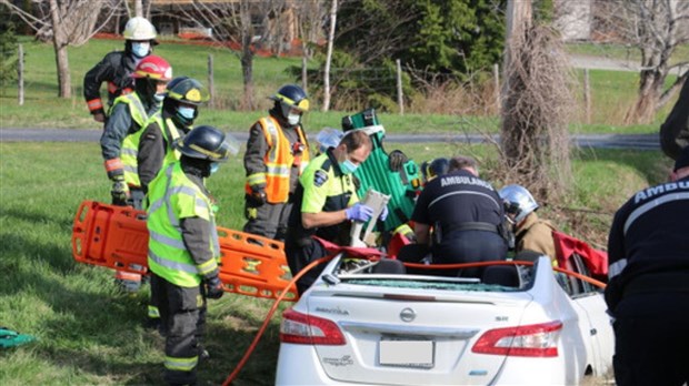 Collision à Notre-Dame-des-Pins: deux personnes blessées