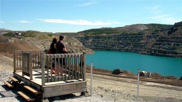 L’attrait des lacs bleus : cinq sites d'observation autorisés seulement
