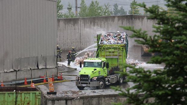 Des débris prennent feu à l'Écocentre de Beauceville