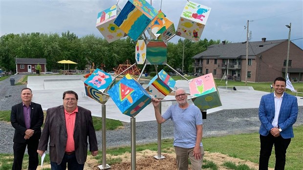 Saint-Côme inaugure son skatepark, ses jeux d'eau et une nouvelle sculpture