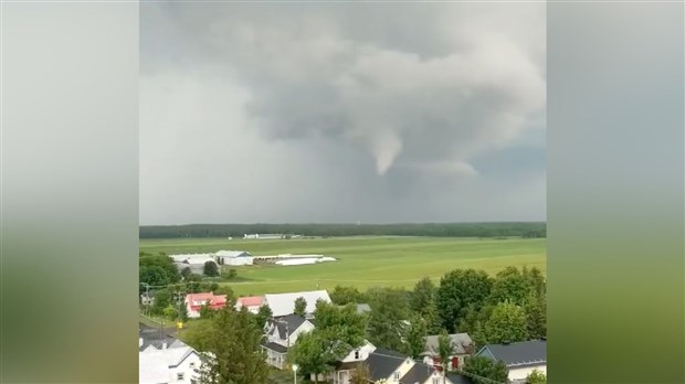 Une tornade dans le ciel de la Beauce