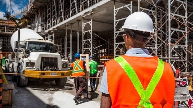 Comment les entreprises de construction peuvent-elles améliorer la sécurité sur les chantiers?