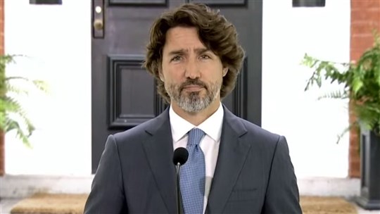 Trudeau fait le point sur la première phase de réouverture des frontières