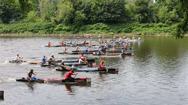 Découvrez en images la course de canot en binôme à Vallée-Jonction