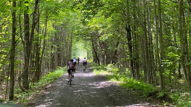 Une toute nouvelle course pour les cyclistes: La Voie Gravelée