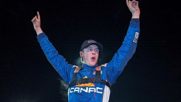 Raphael Lessard signe la première victoire de l’équipe Wight Motorsports Inc.
