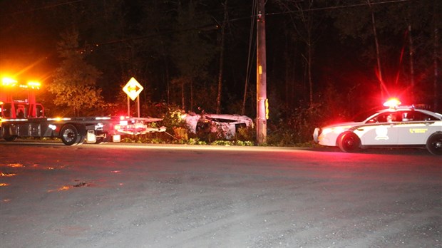Une voiture fait une sortie de route à Saint-Philibert