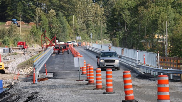 Grand lac Saint-François: mise en service partielle du nouveau pont