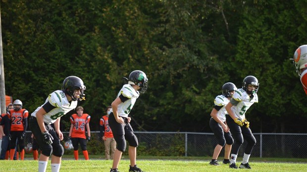 Difficile début de saison pour les équipes de football de la polyvalente Bélanger