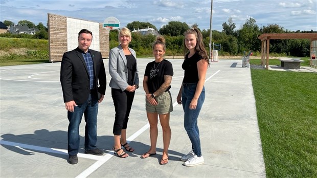 Une toute nouvelle surface multisports inaugurée à Saint-Victor
