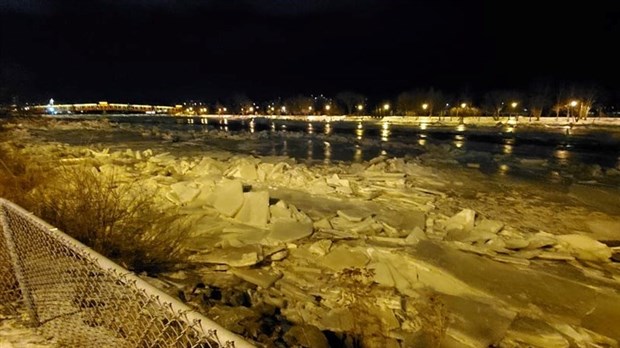 Les glaces commencent à bouger à Saint-Georges