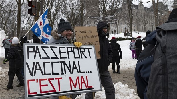 Une juge interdit à un père d'emmener son garçon dans les manifestations antimesures