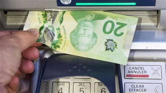 Hausse du salaire minimum à 14,25$/h au Québec: des réactions partagées