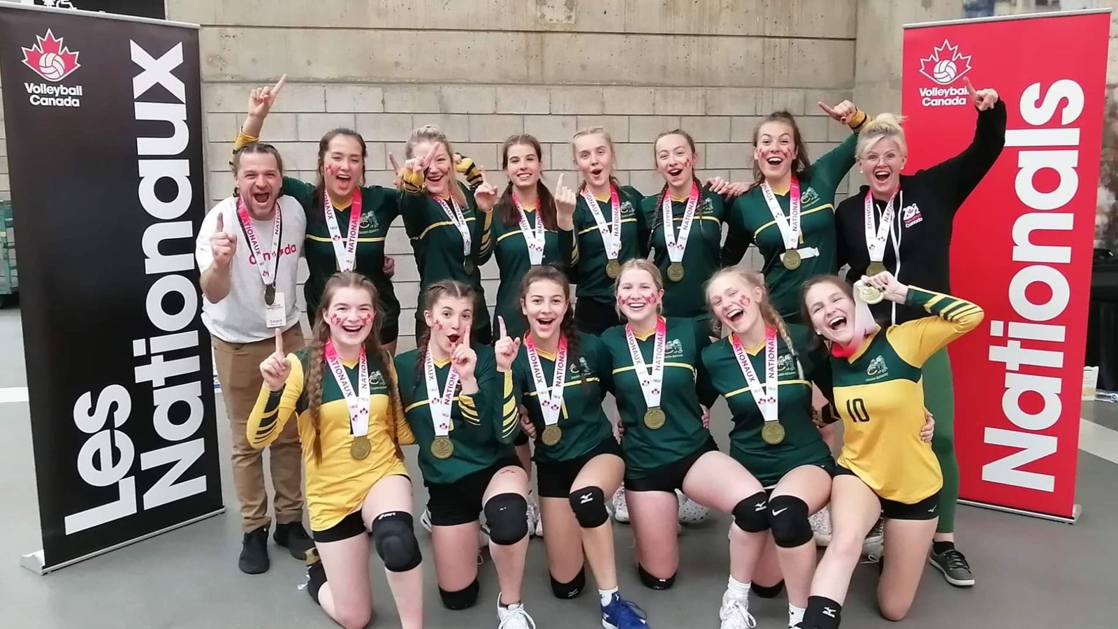 Volleyball féminin: les Condors championnes canadiennes