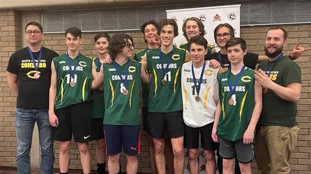 Volleyball: trois Condors selectionnés pour le programme de relève 2022
