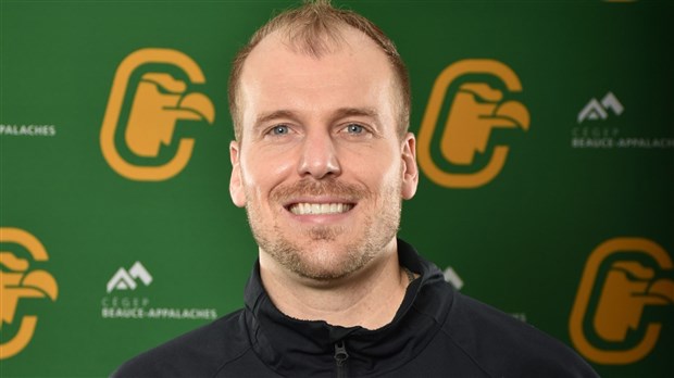 Hockey : l’entraîneur-chef Pier-Alexandre Poulin quitte les Condors