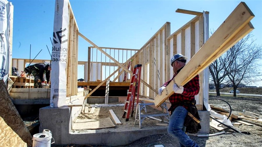 Il manque 100 000 habitations - maisons, logements et HLM - à travers le Québec