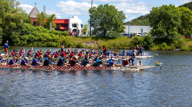 Près de 550 rameurs dans les bateaux-dragons à Saint-Georges