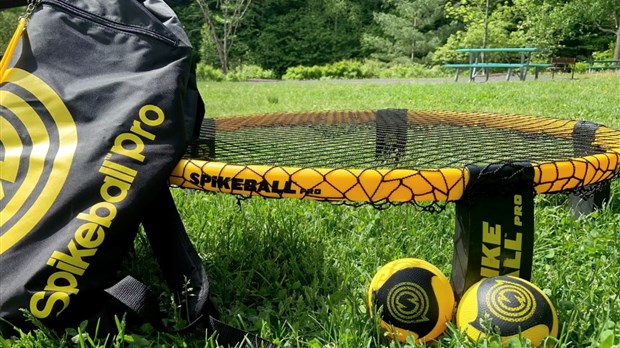 Un premier tournoi de spikeball en Beauce