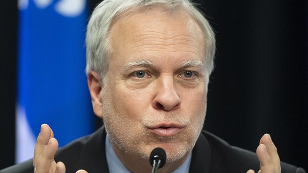 Hausses des hospitalisations liées à la COVID-19: le Dr Luc Boileau fera le point aujourd'hui