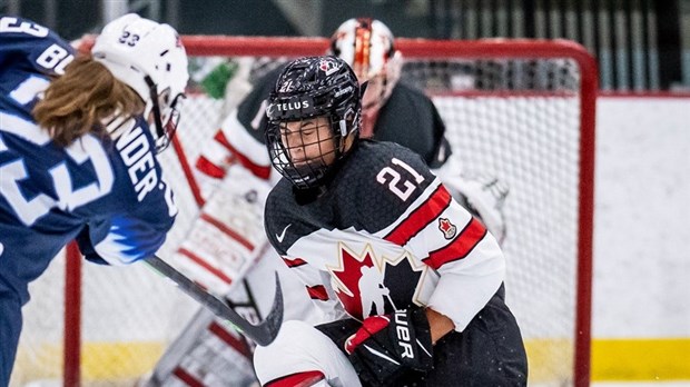 Hockey féminin: le Canada s'incline contre les États-Unis