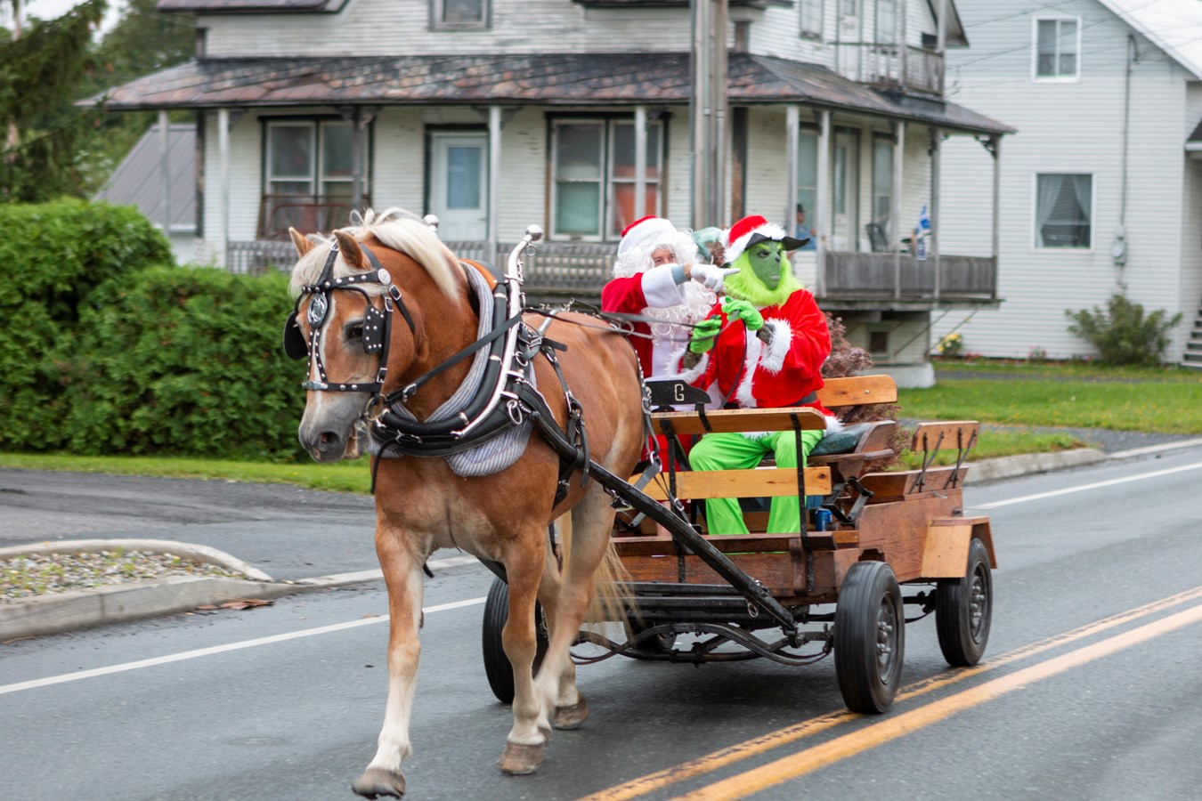 La parade des Grands feux de SaintHonoré en images