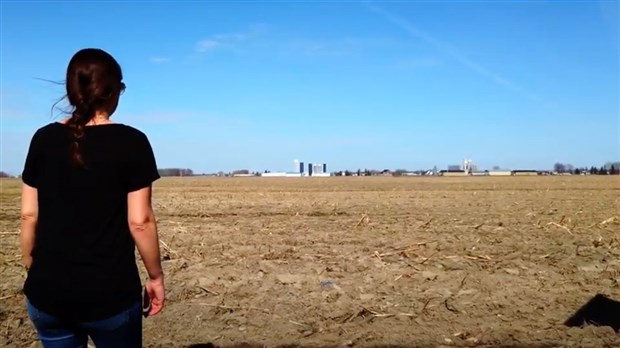 La MRC de La Nouvelle-Beauce offre un don à l'organisme Au cœur des familles agricoles