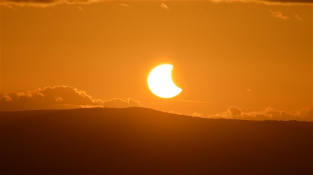 Une éclipse solaire partielle visible ce samedi en Beauce
