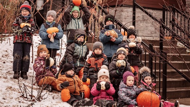 Des enfants récupèrent 3 700 livres de citrouilles pour éviter le gaspillage