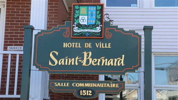 Le maire de Saint-Bernard impliqué dans un rapport de la Commission municipale du Québec