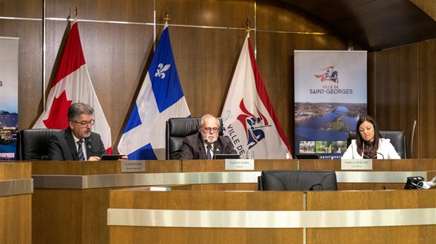 Québec propose plus de taxes, Saint-Georges demande plus d'aide