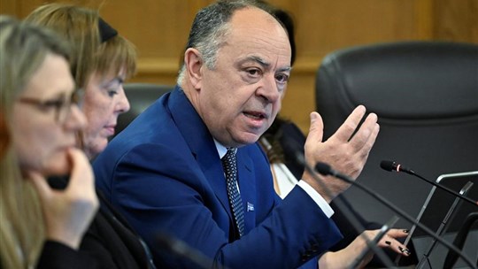 Christian Dubé se met en mode écoute pour bonifier sa réforme